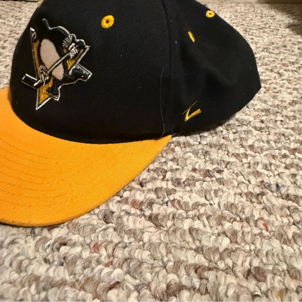 Pittsburg Penguins NHL Zephyr Adjustable Embroidered Ball Cap Hat KIDS